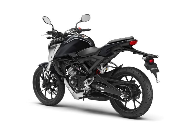 2018 Honda CB125R press shot rear left quarter