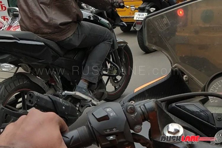 2018 TVS Apache RTR 160 Spied again rear right quarter far