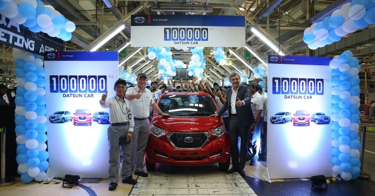 Datsun India rolls out 100000th car Datsun Redi-GO 1.0L