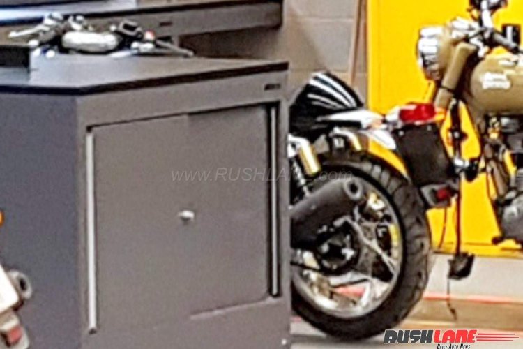 Royal Enfield 650 Cafe racer spied