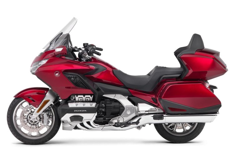2018 Honda Gold Wing Tour Press side left profile
