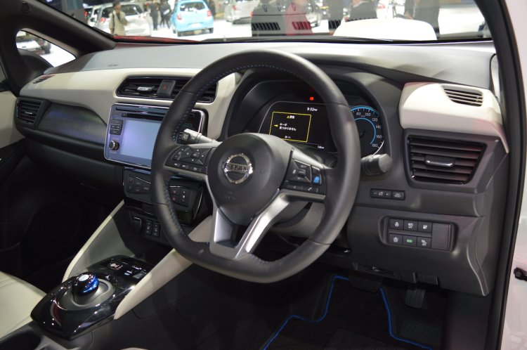 2018 Nissan Leaf dashboard at 2017 Thai Motor Expo