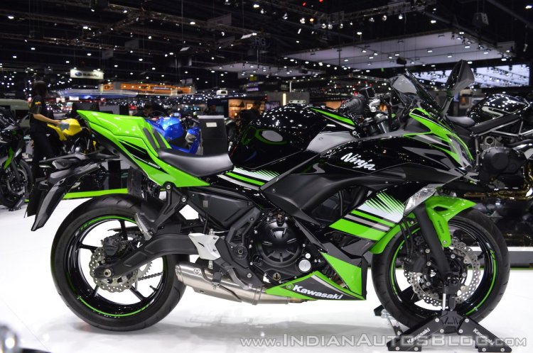 Kawasaki Ninja 650 KRT Edition right side