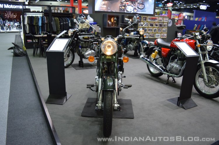 Royal Enfield Bullet 500 front at 2017 Thai Motor Expo