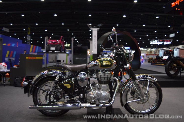Royal Enfield Classic 500 Chrome right side at 2017 Thai Motor Expo