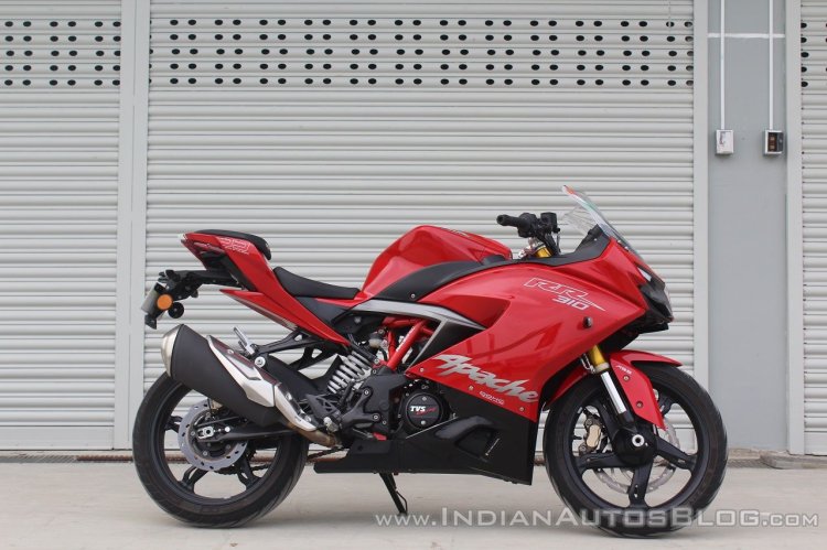 TVS Apache RR 310 first ride review right side