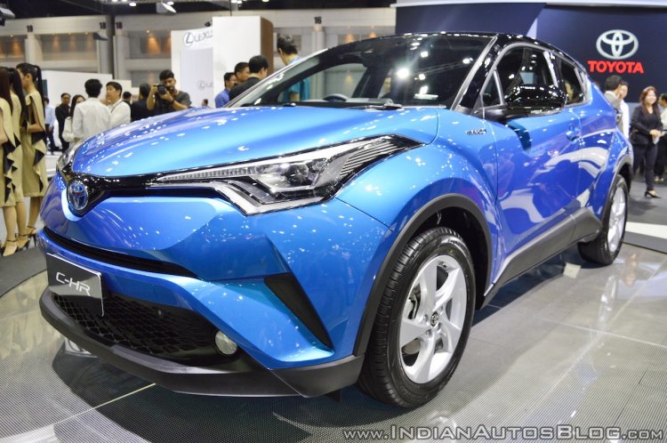 Toyota C-HR at Thai Motor Expo 2017 front three quarters