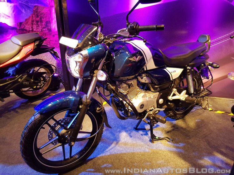 2018 Bajaj V15 unveiled left side