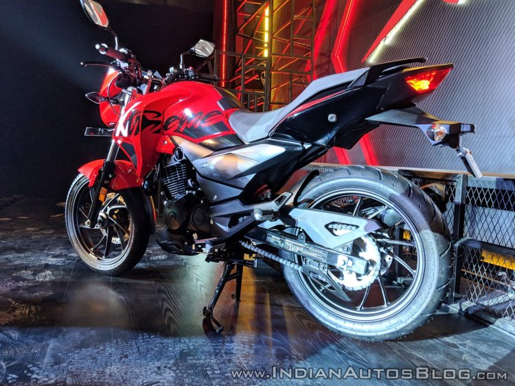 Top 8 naked ‘sport’ bikes under INR 1 lakh: Bajaj Pulsar to TVS Apache