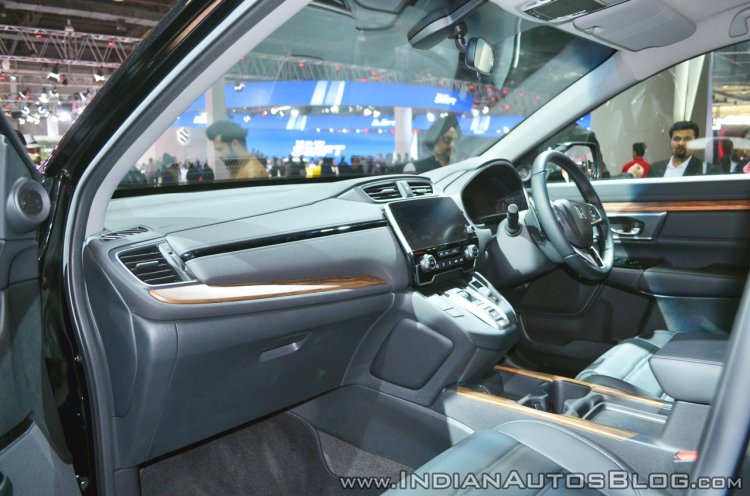 2018 Honda CR-V dashboard side view at Auto Expo 2018
