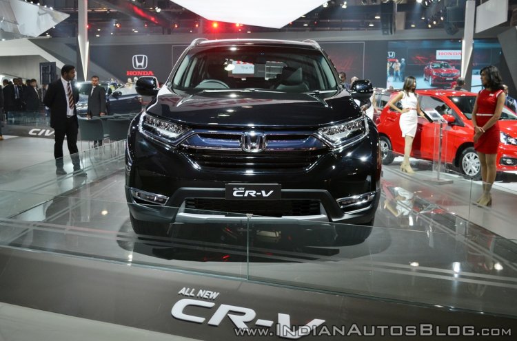 2018 Honda CR-V front at Auto Expo 2018
