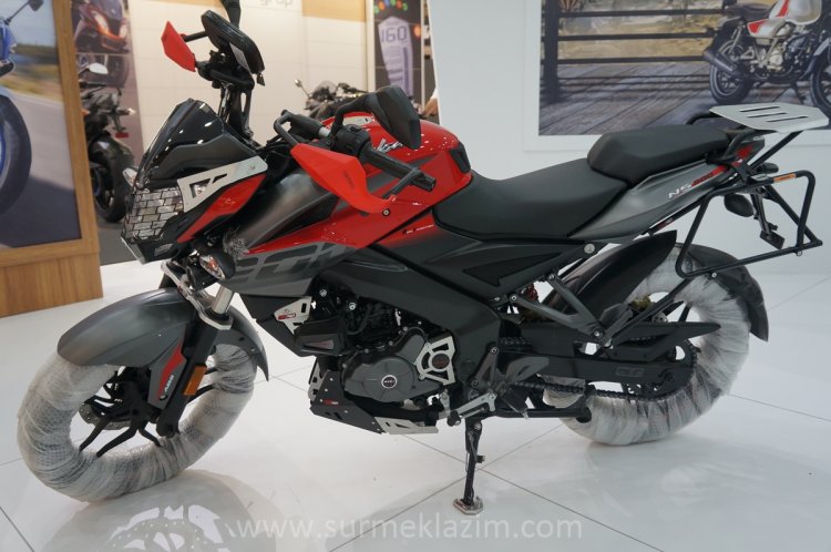 Bajaj Pulsar NS 200 with accessories left side at Motobike Istanbul 2018