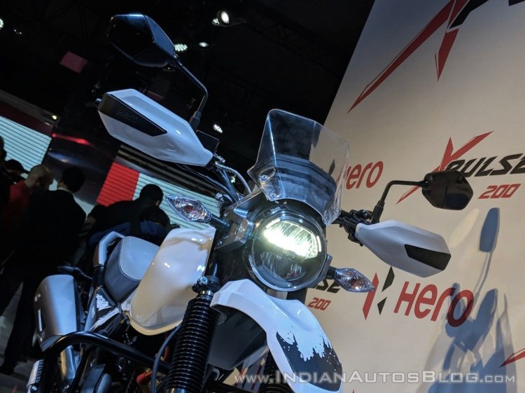 Hero XPulse 200 headlamp at 2018 Auto Expo