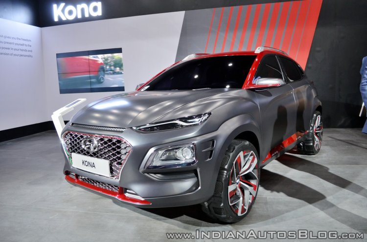 Hyundai Kona at Auto Expo 2018 front three quarters