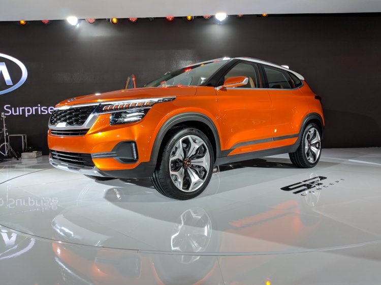 Kia SP Concept front three quarters left side at Auto Expo 2018
