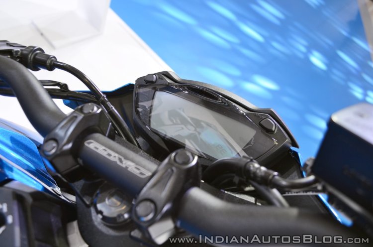 Suzuki GSX-S750 instrument cluster
