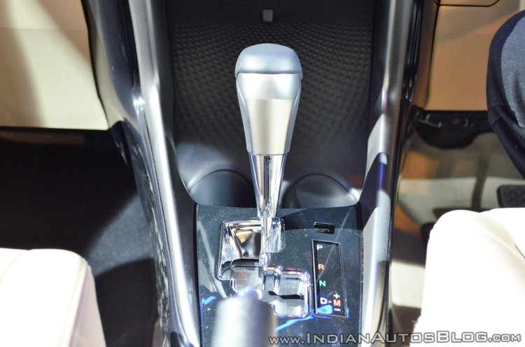 Toyota Yaris CVT shifter at Auto Expo 2018
