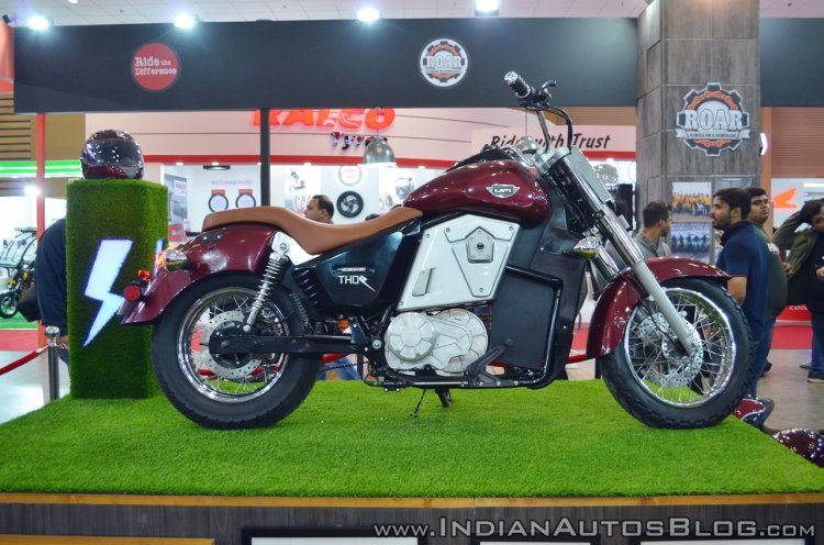 UM Renegade Thor right side at 2018 Auto Expo