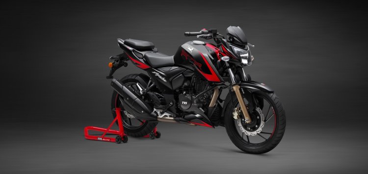 TVS Apache RTR 200 4V Race Edition 2.0 front three quarters