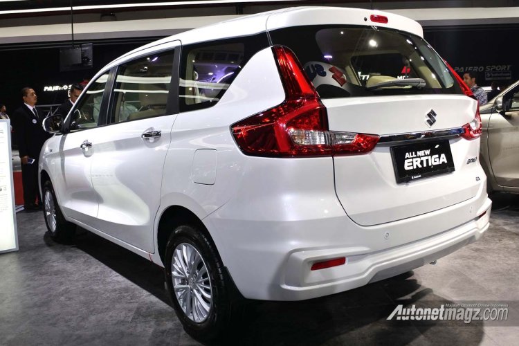 2018 Maruti Ertiga (Suzuki Ertiga) rear three quarters