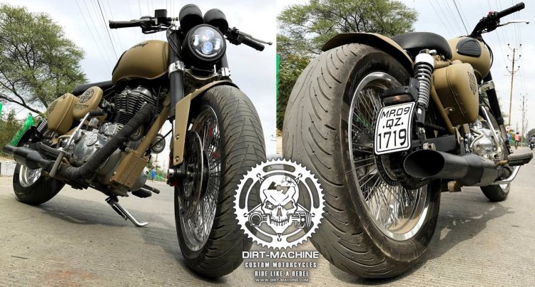 Royal Enfield Classic 500 Combat front and rear angle