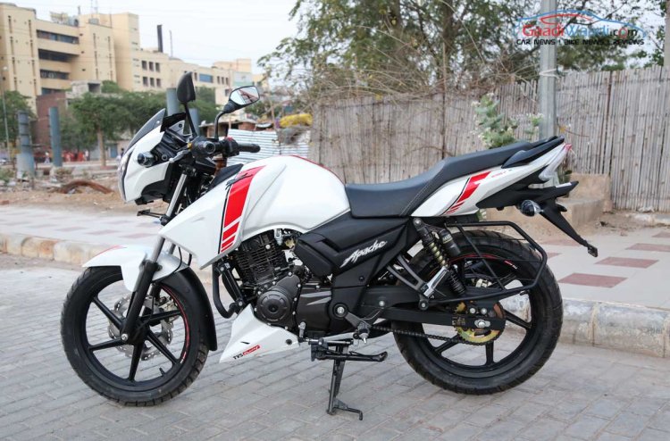 TVS Apache RTR 160 White Race Edition - In 10 Images