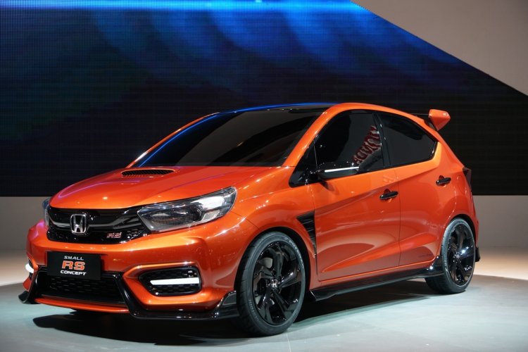 Honda Small RS Concept front three quarters at IIMS 2018