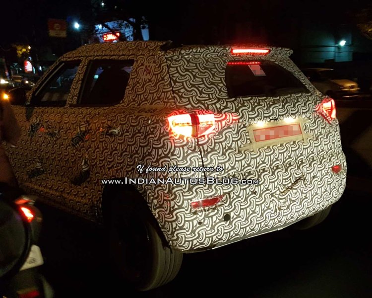 Mahindra S201 (SsangYong Tivoli based SUV) spy shot tail lamp