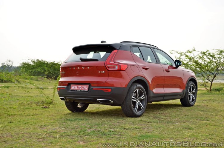 Volvo XC40 rear three quarters