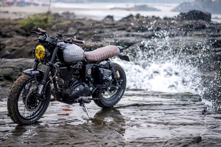 Royal Enfield Classic 500 modified scrambler 'Reckless' by Bulleteer Customs front left quarter