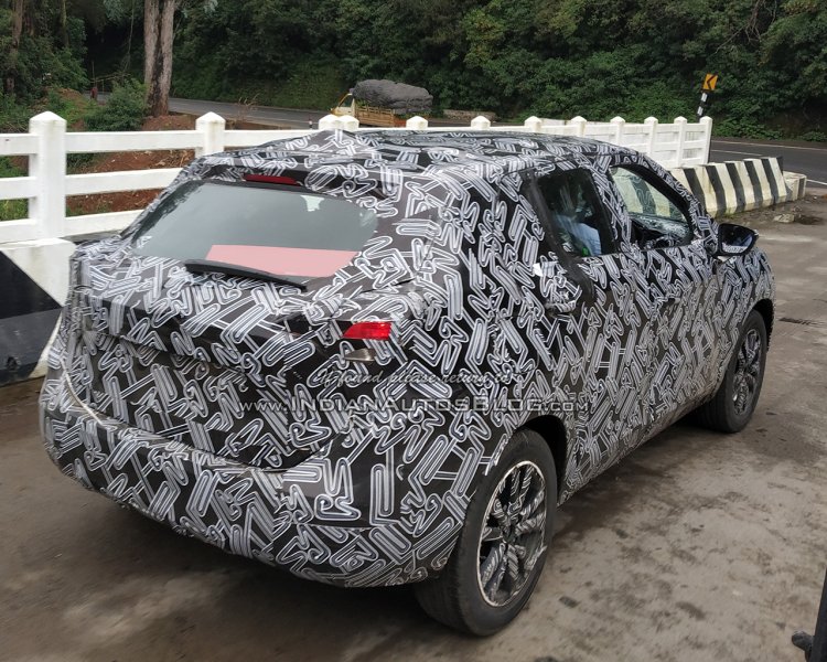Indian-spec Nissan Kicks rear three quarters spy shot