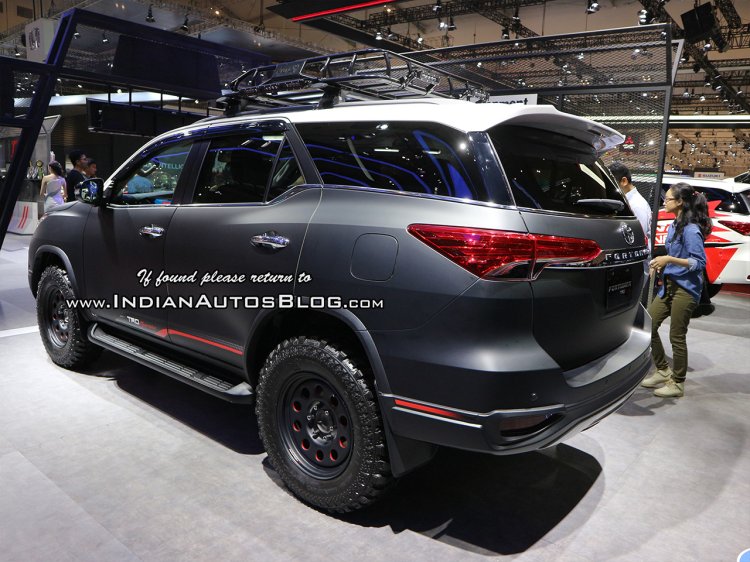 Toyota Fortuner TRD Matte Dual-Tone rear quarter