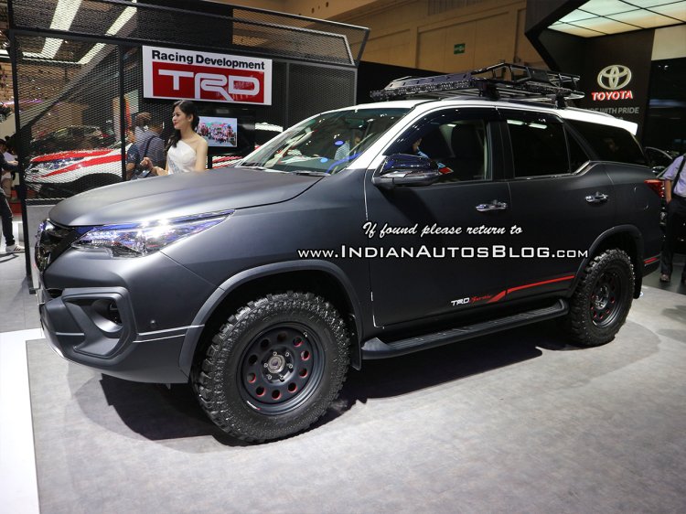 Toyota Fortuner TRD Matte Dual-Tone side