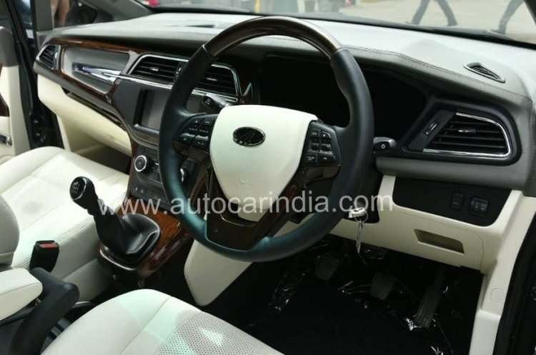 Modified Mahindra Marazzo to be available with customisation packages for its interior