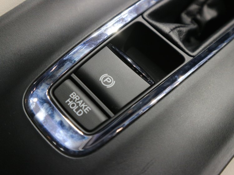 2018 Hyundai HR-V parking brake
