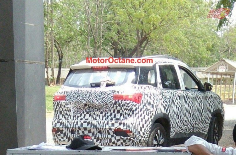 Mg Badged Baojun 530 Rear Three Quarters Right Sid