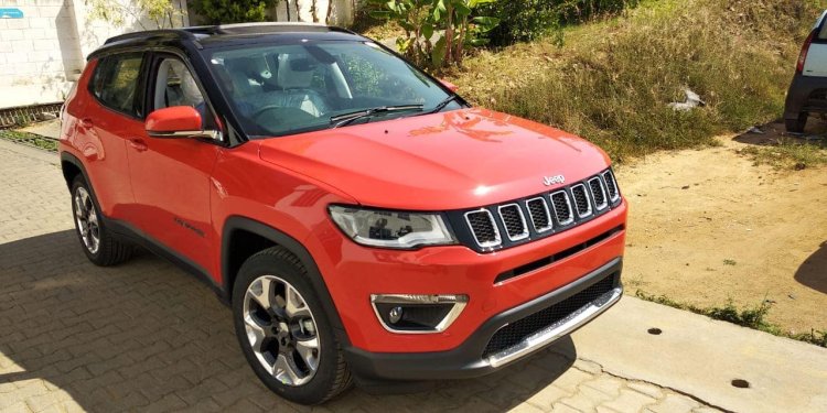 Jeep Compass Limited Plus Images Front Three Quart
