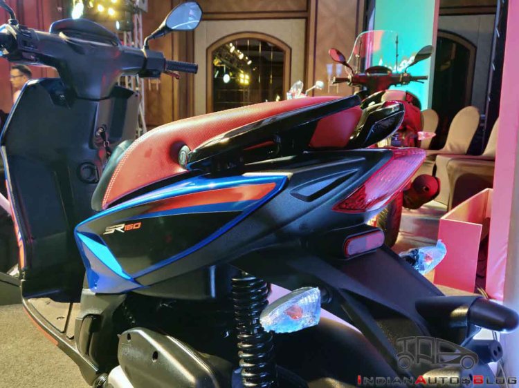 2018 Aprilia Sr 150 Images Rear Three Quarters 1