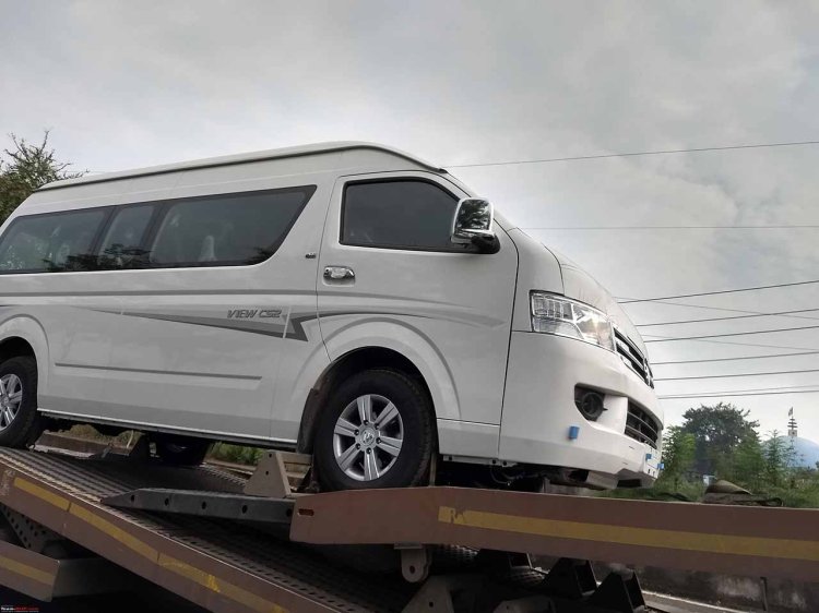 Foton View C2 Loaded On Flatbed Side Profile
