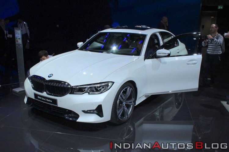 2019 Bmw 3 Series Front Three Quarters At 2018 Par