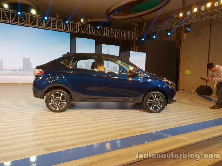 2018 Tata Tigor Images Side Profile