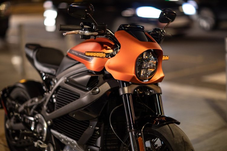 Harley Davidson Livewire At Eicma 2018 Right Front