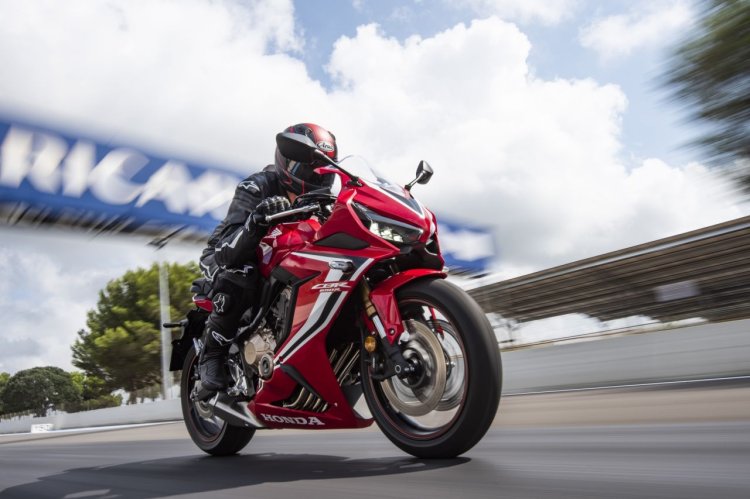 2019 Honda Cbr650r Press Images Action Shots 12