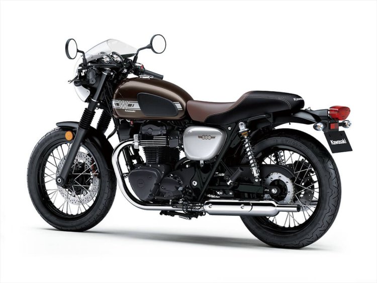 Kawasaki W800 Cafe Press Images Left Rear Quarter