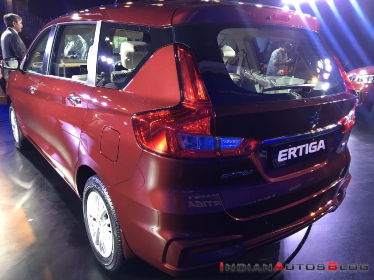 2018 Maruti Ertiga Image Rear Three Quarters