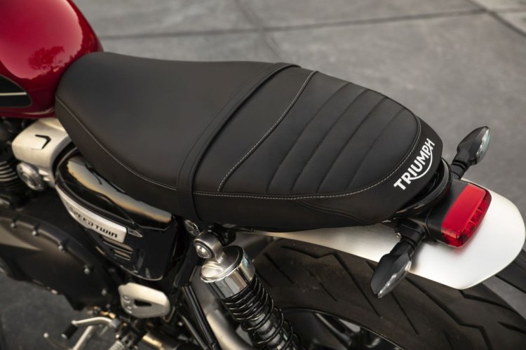 2019 Triumph Speed Twin Seat