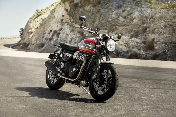 2019 Triumph Speed Twin Static Rightfront Quarter