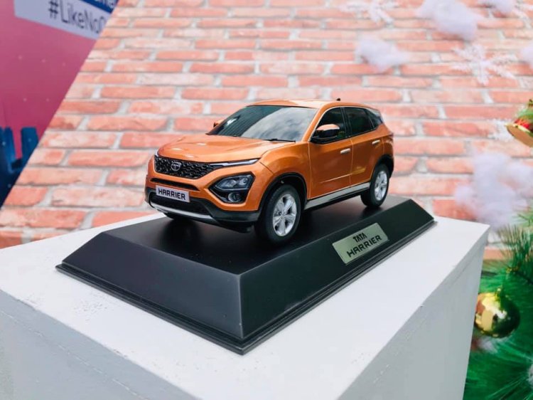 Tata Harrier Public Debut Gurugram Images Scale Mo