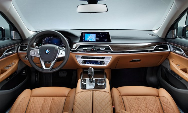 2019 BMW 7 Series (facelift) exterior fully leaked online