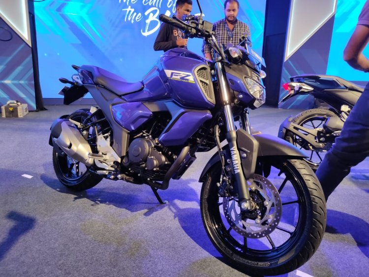Yamaha Fz Fi V3 0 Front Right Quarter